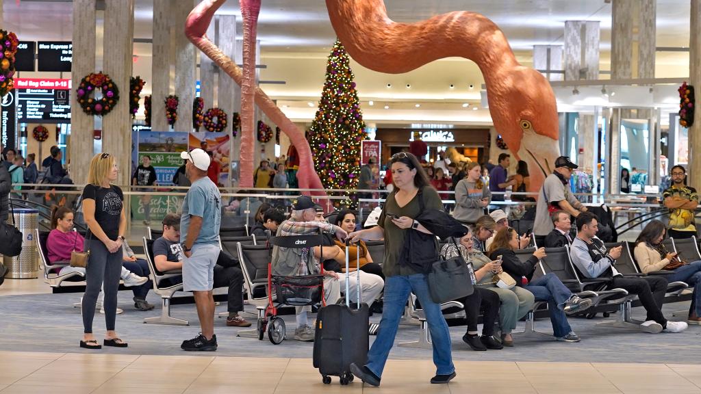 Holiday travelers get a Christmas gift of normalcy â except for Southwest fliers marred by delays